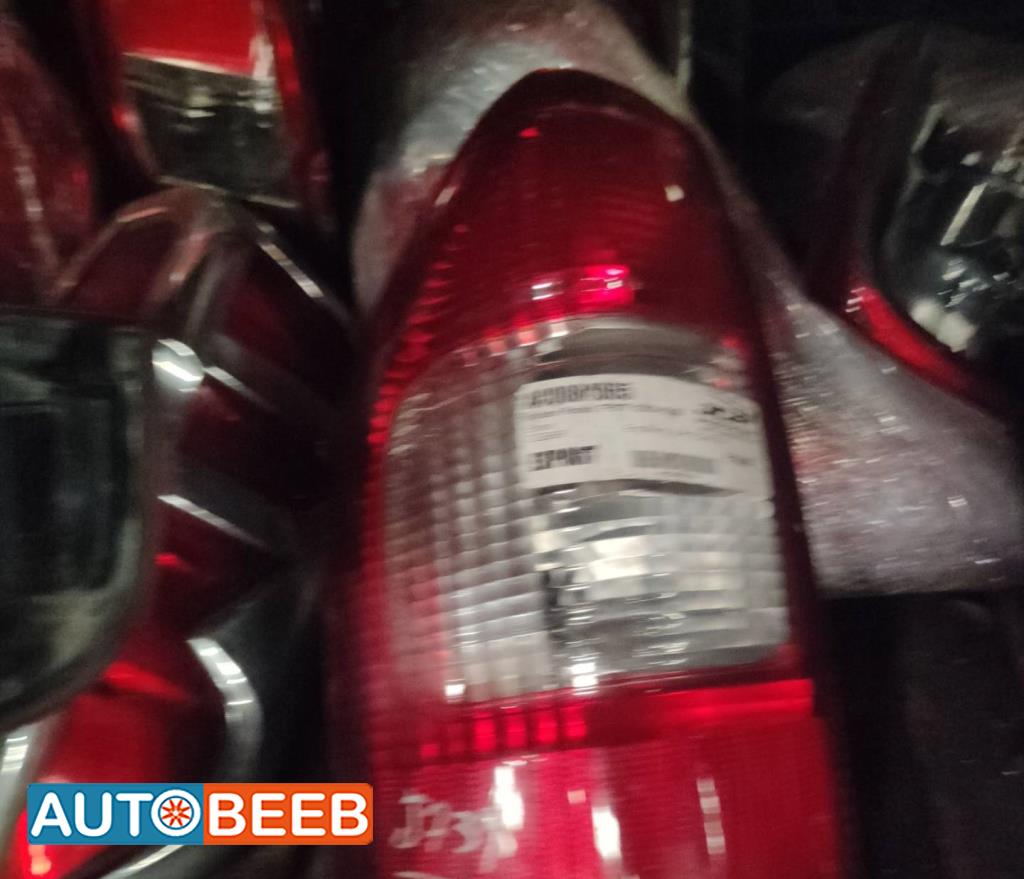 ضوء خلفي يمين شمال ايسوزو دي ماكس 2004 2005 2006