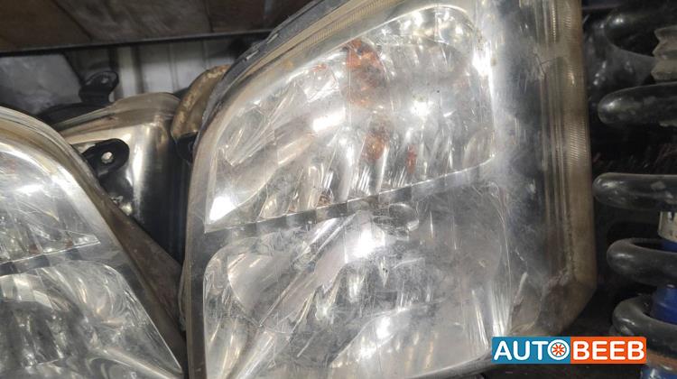 ضوء امامي يمين شمال ايسوزو دي ماكس 2004 2005 2006