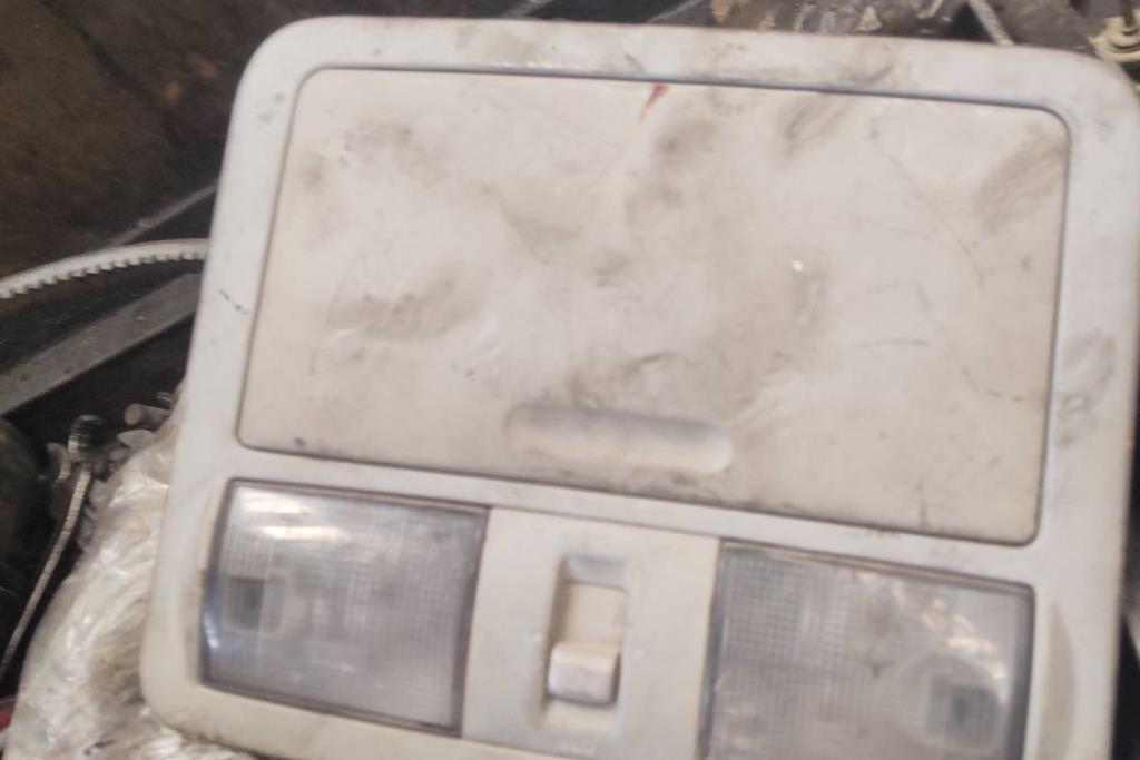 ضوء غرفه نيسان نافارا 2007 2008 2009