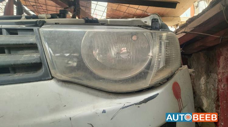 ضوء امامي شمال ميتسوبيشي l200 2011 2012 2013 2014
