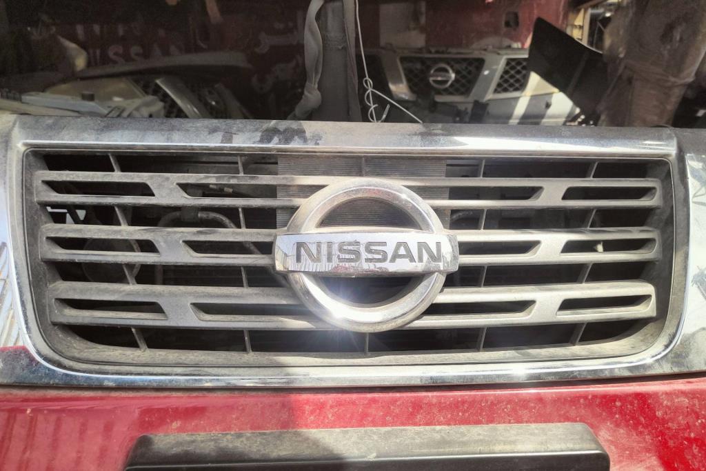 شل امامي نيسان نافارا 2017 2018 2019