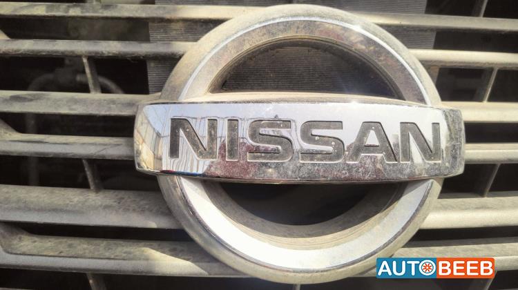 شعار طمبون امامي نيسان نافارا 2017 2018 2019