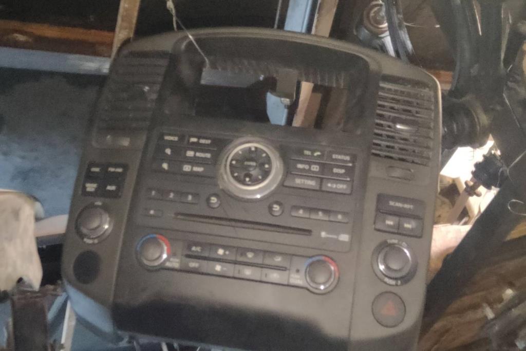 Cabin  Control buttons Nissan Navara