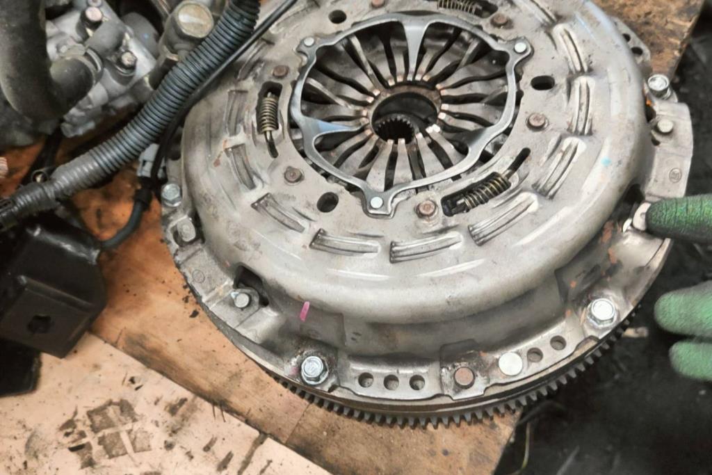 فور ويل ميتسوبيشي l200 2022 2023 2024