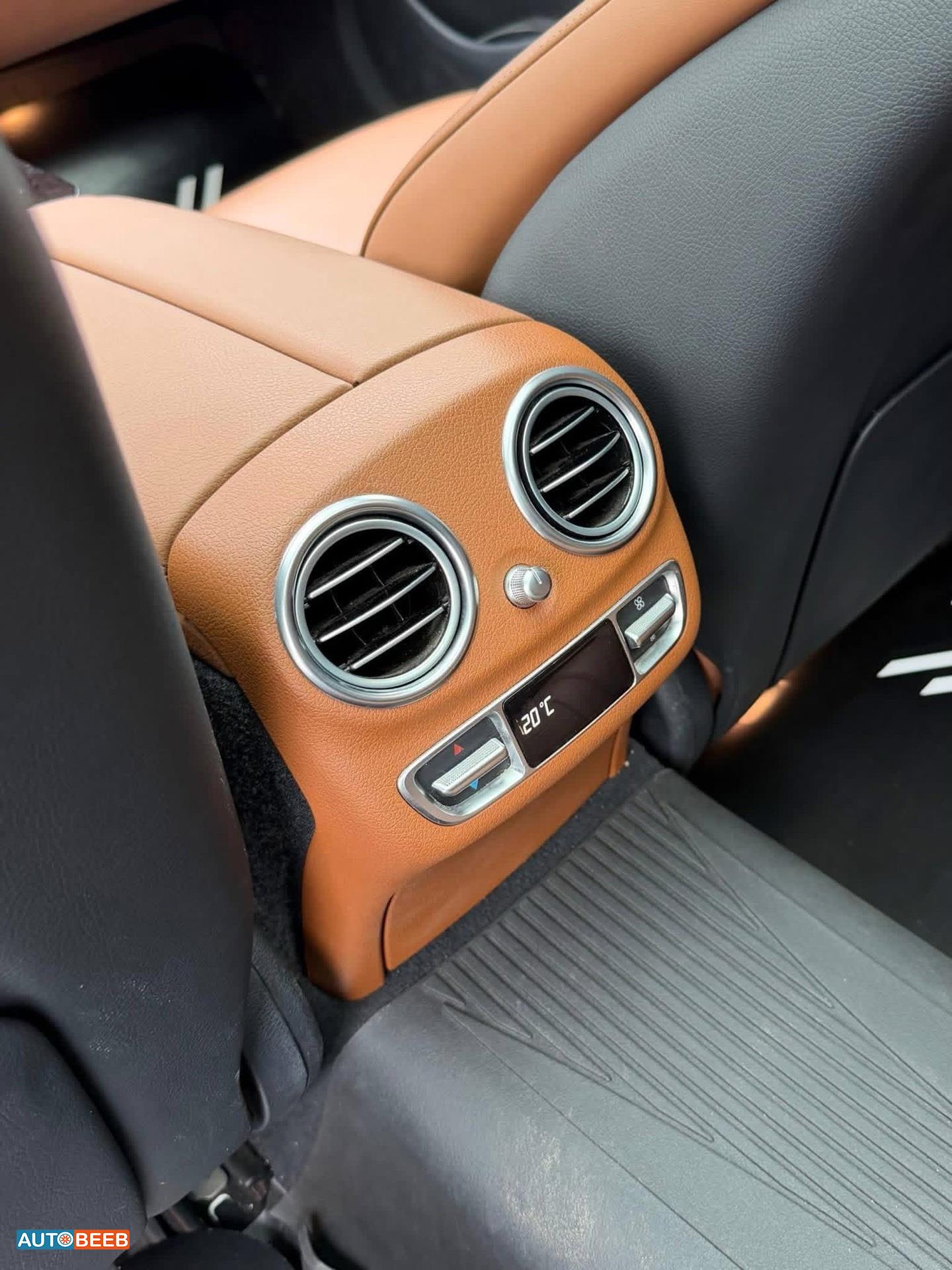 مرسيدس بنز E200 2022