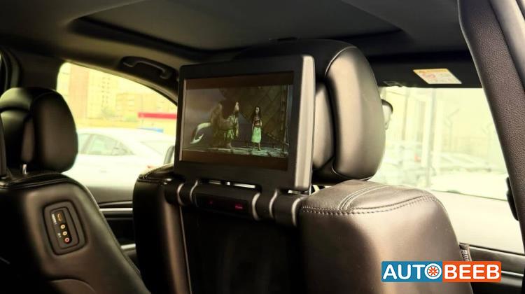 جيب جراند شيروكي 2014