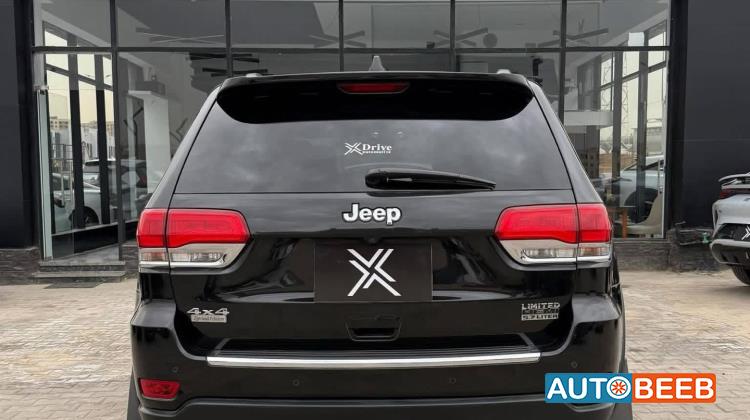 جيب جراند شيروكي 2014