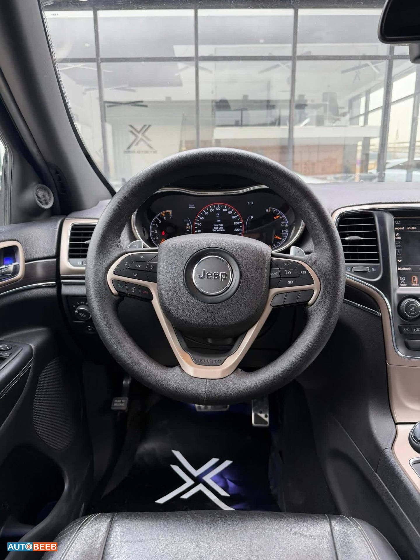 جيب جراند شيروكي 2014