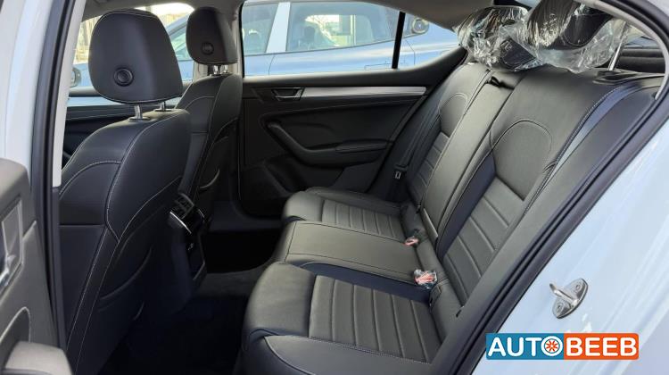 سكودا سوبرب 2025