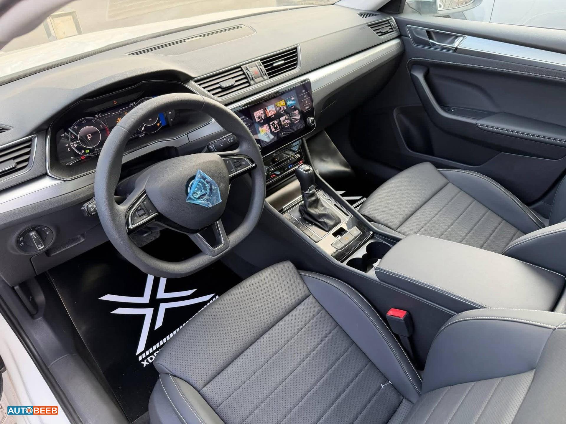 سكودا سوبرب 2025