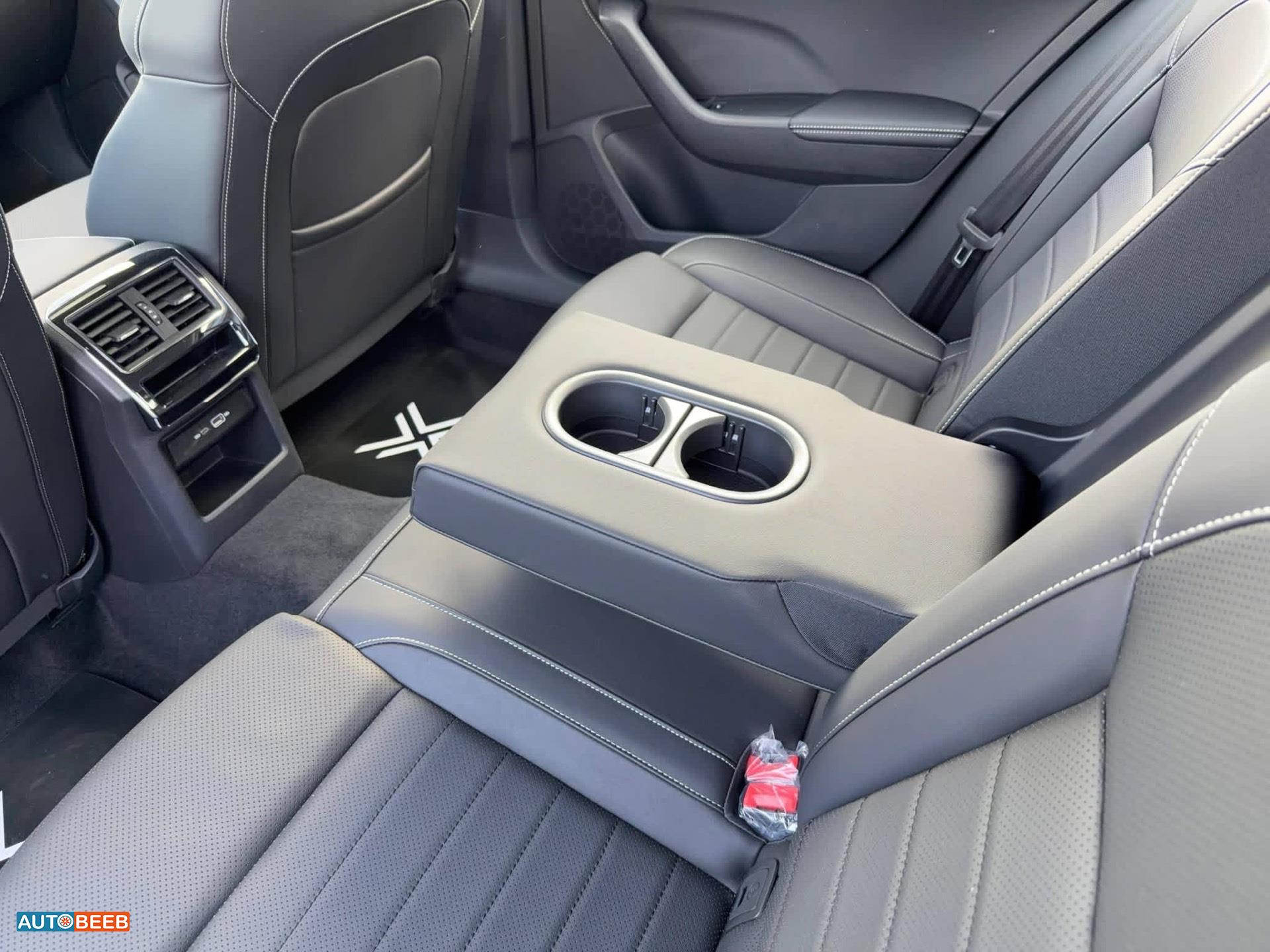 سكودا سوبرب 2025