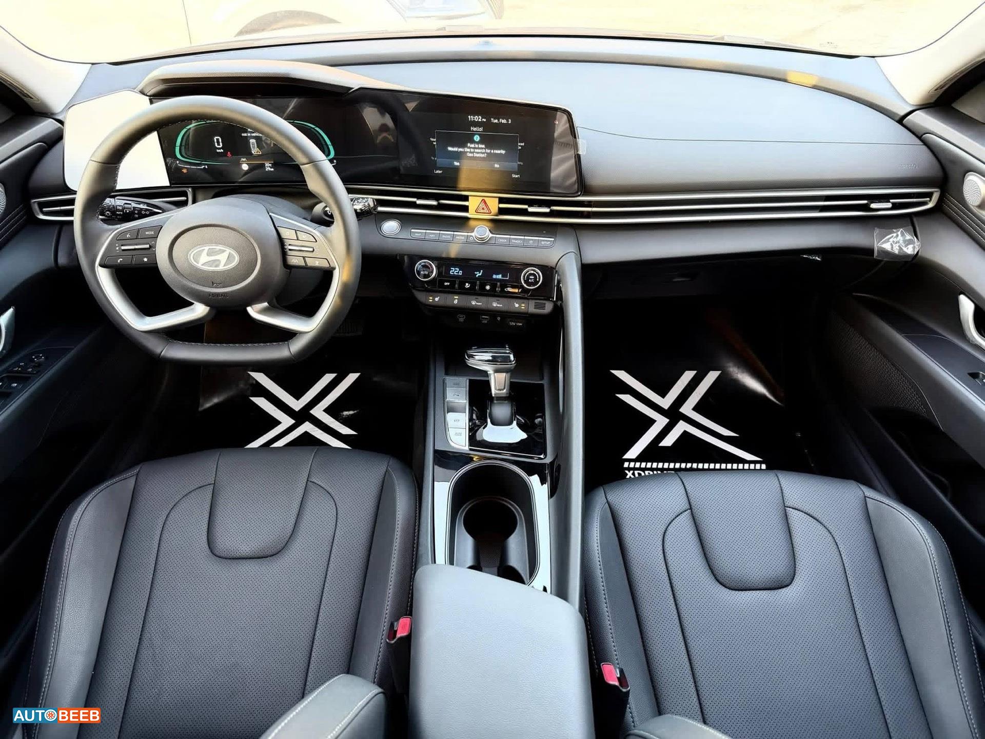 Hyundai Elantra 2025