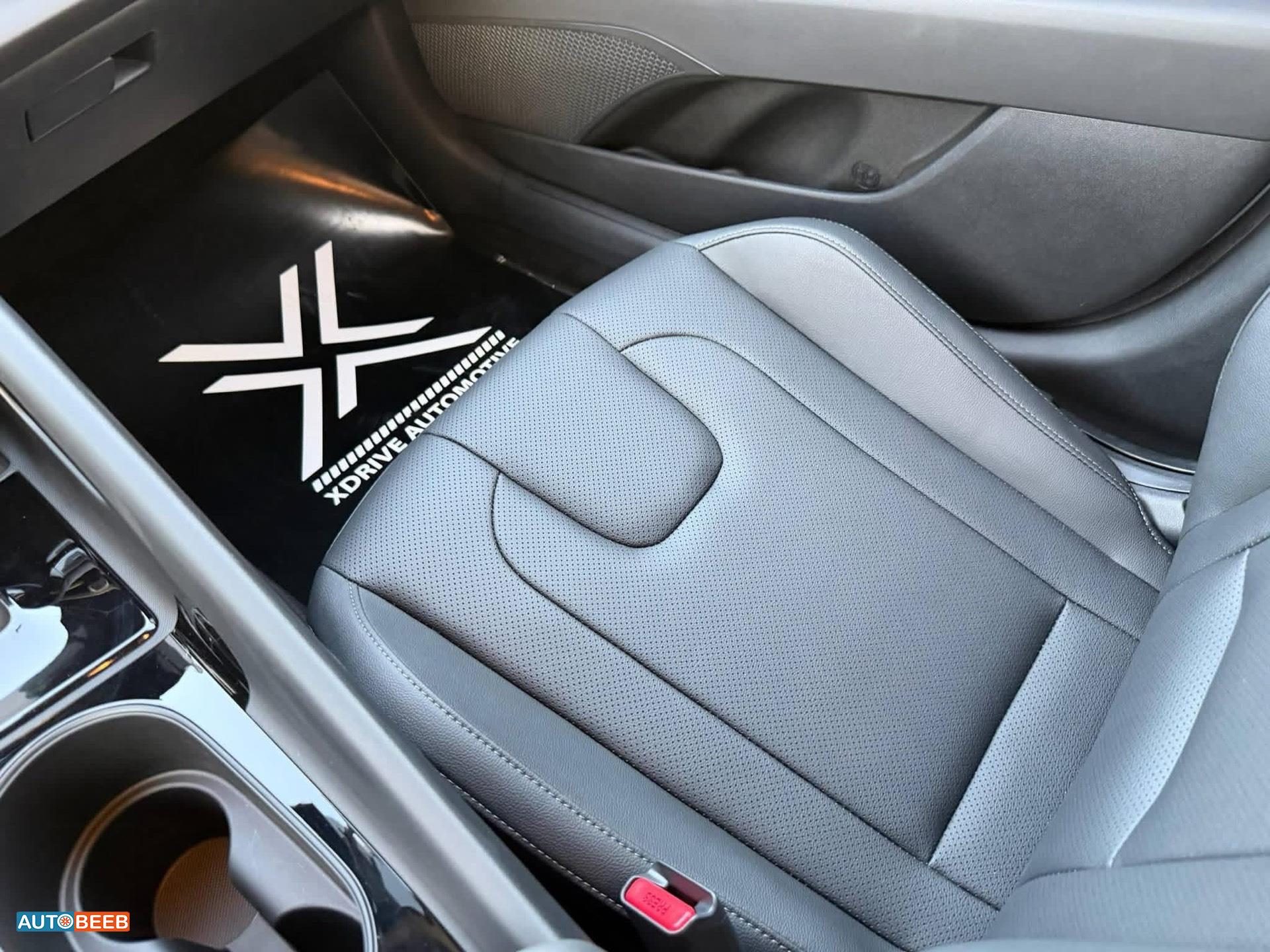 Hyundai Elantra 2025