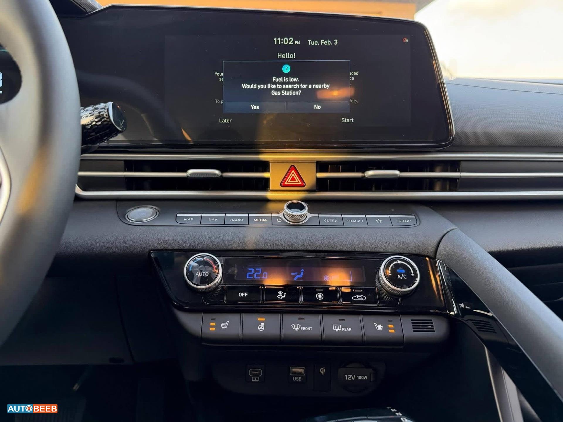 Hyundai Elantra 2025