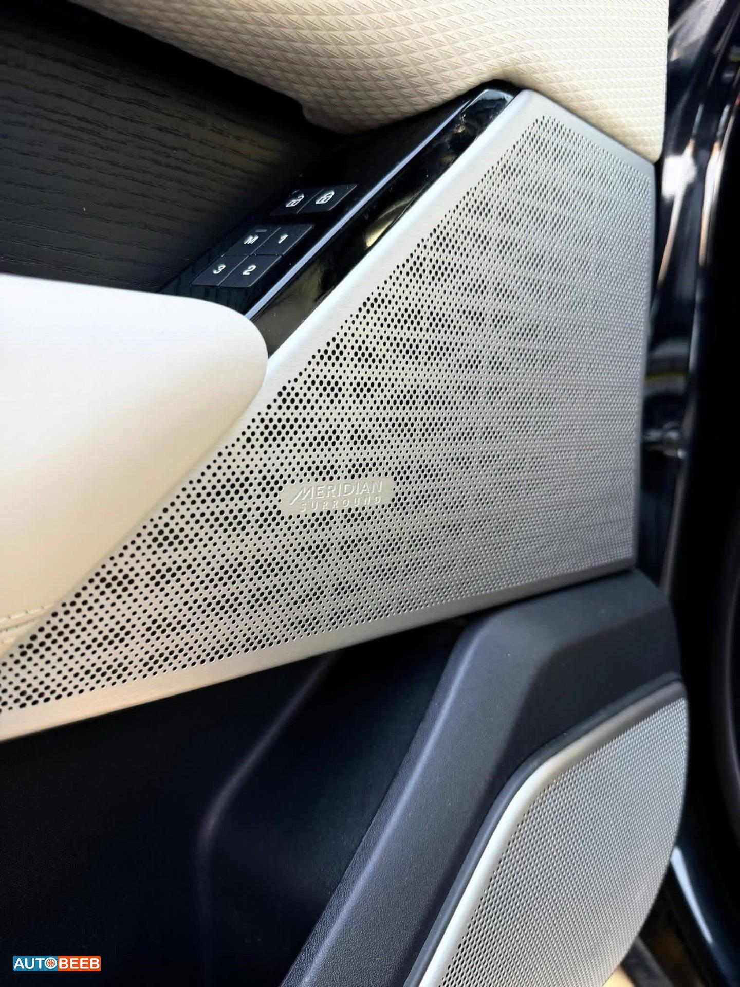 لاندروفر رنج روفر فيلار 2022