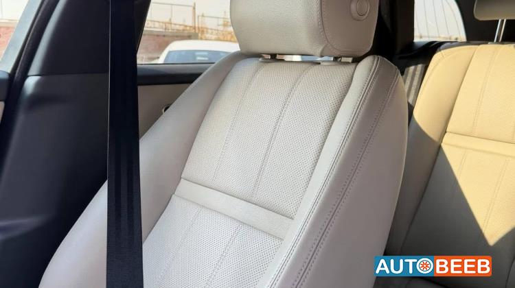 لاندروفر رنج روفر فيلار 2022