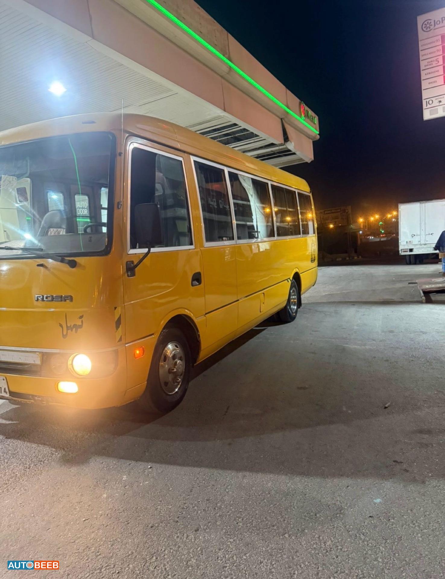 ميني باص ميتسوبيشي 2005