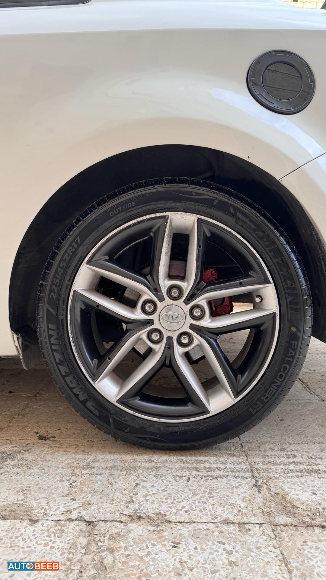 كيا فورتي 2010