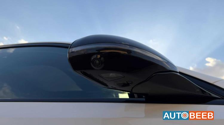 مرسيدس بنز E200 2025