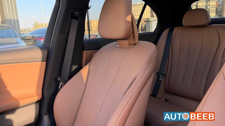 مرسيدس بنز E200 2025