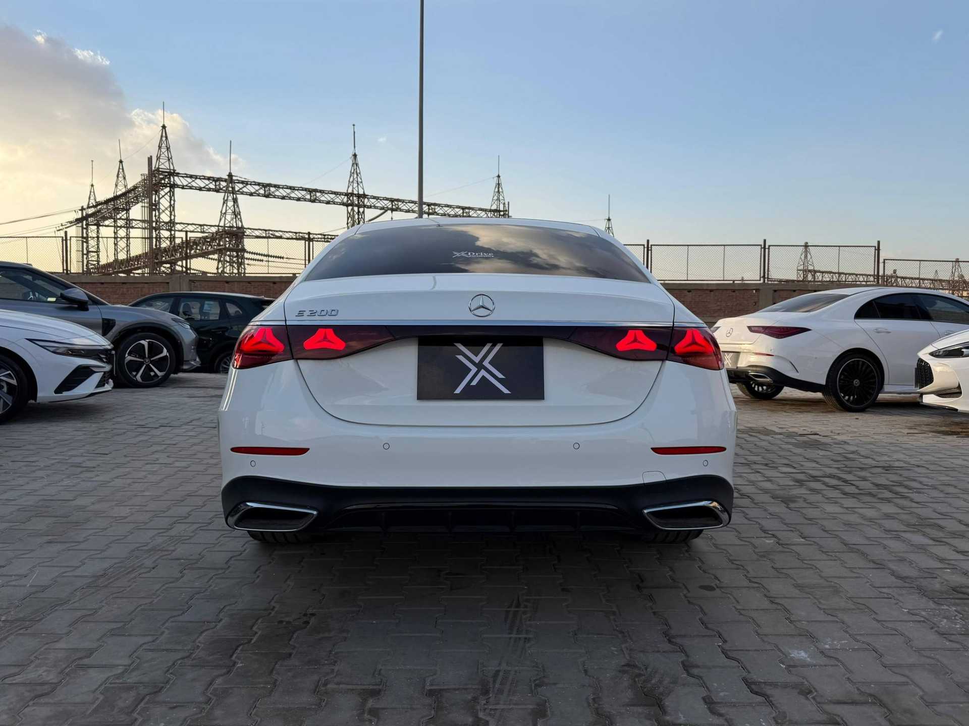 مرسيدس بنز E200 2025