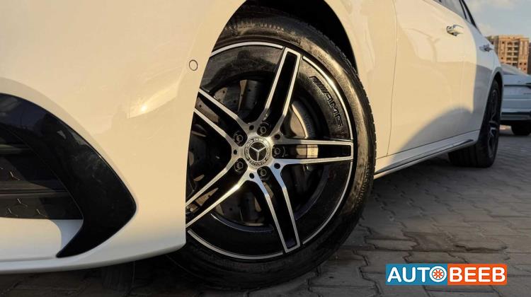 مرسيدس بنز E200 2025