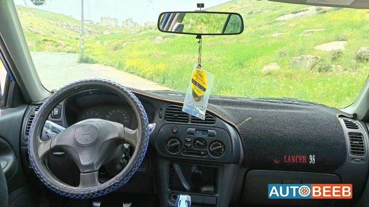 Mitsubishi Lancer 1999