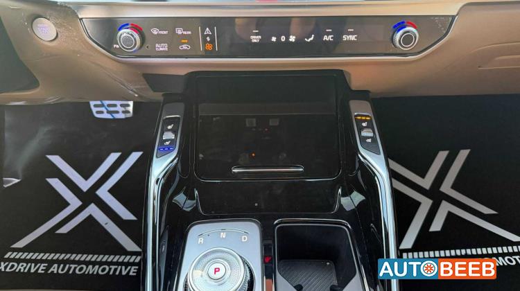 كيا سورينتو 2024