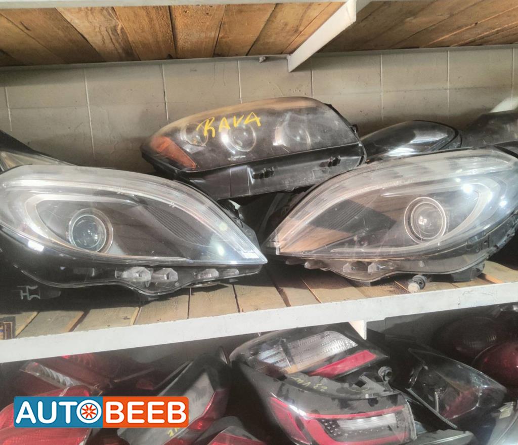 ضوء امامي يمين شمال مرسيدس b250 2015 2016 2017