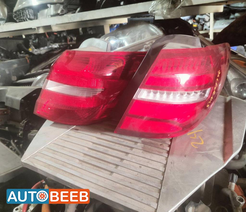 Lights Rear light Mercedes Benz B250