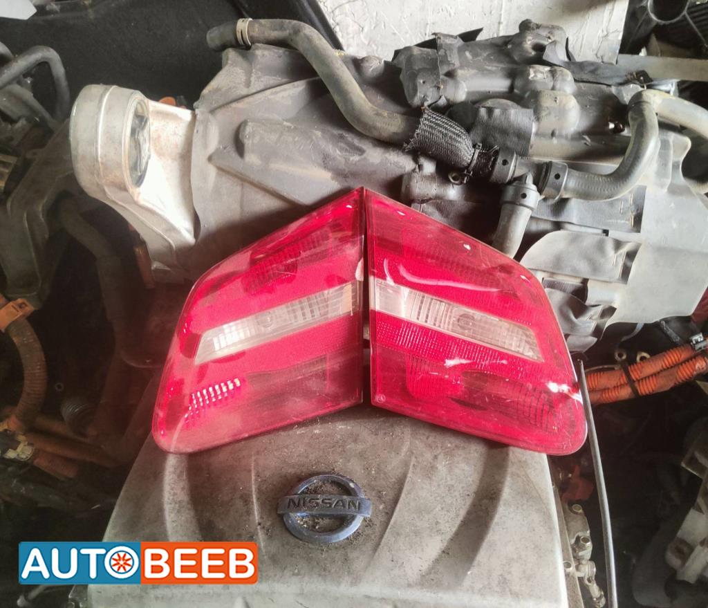 عاكسة غطاء خلفي مرسيدس b250 2015 2016 2017