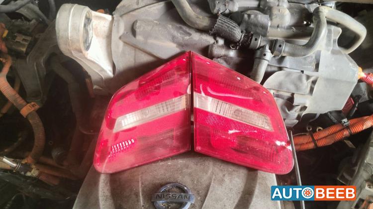 عاكسة غطاء خلفي مرسيدس b250 2015 2016 2017