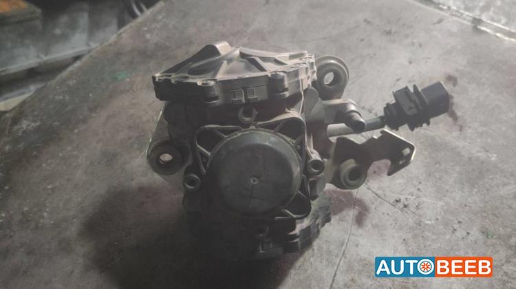 طرمبة فاكيوم مرسيدس b250 2015 2016 2017