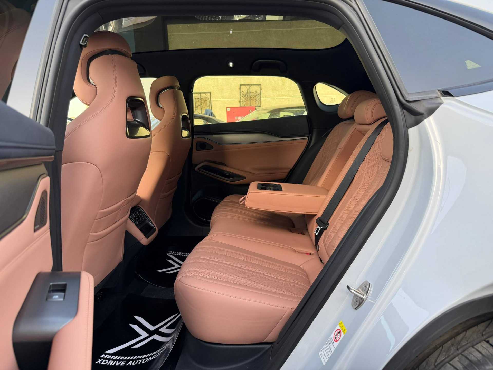 بي واي دي سونج ل 2025