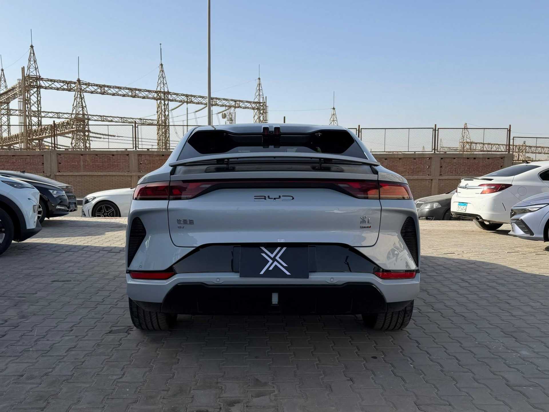 بي واي دي سونج ل 2025