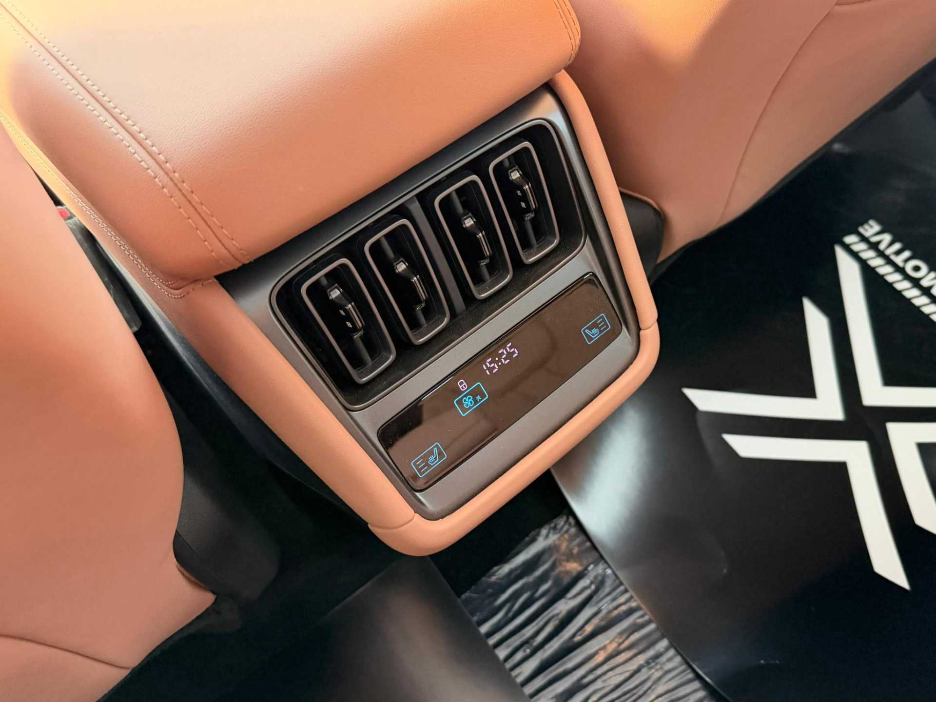 بي واي دي سونج ل 2025