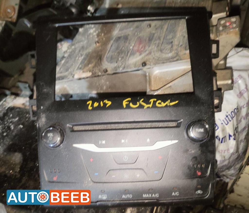 Cabin  Dashboard Ford Fusion