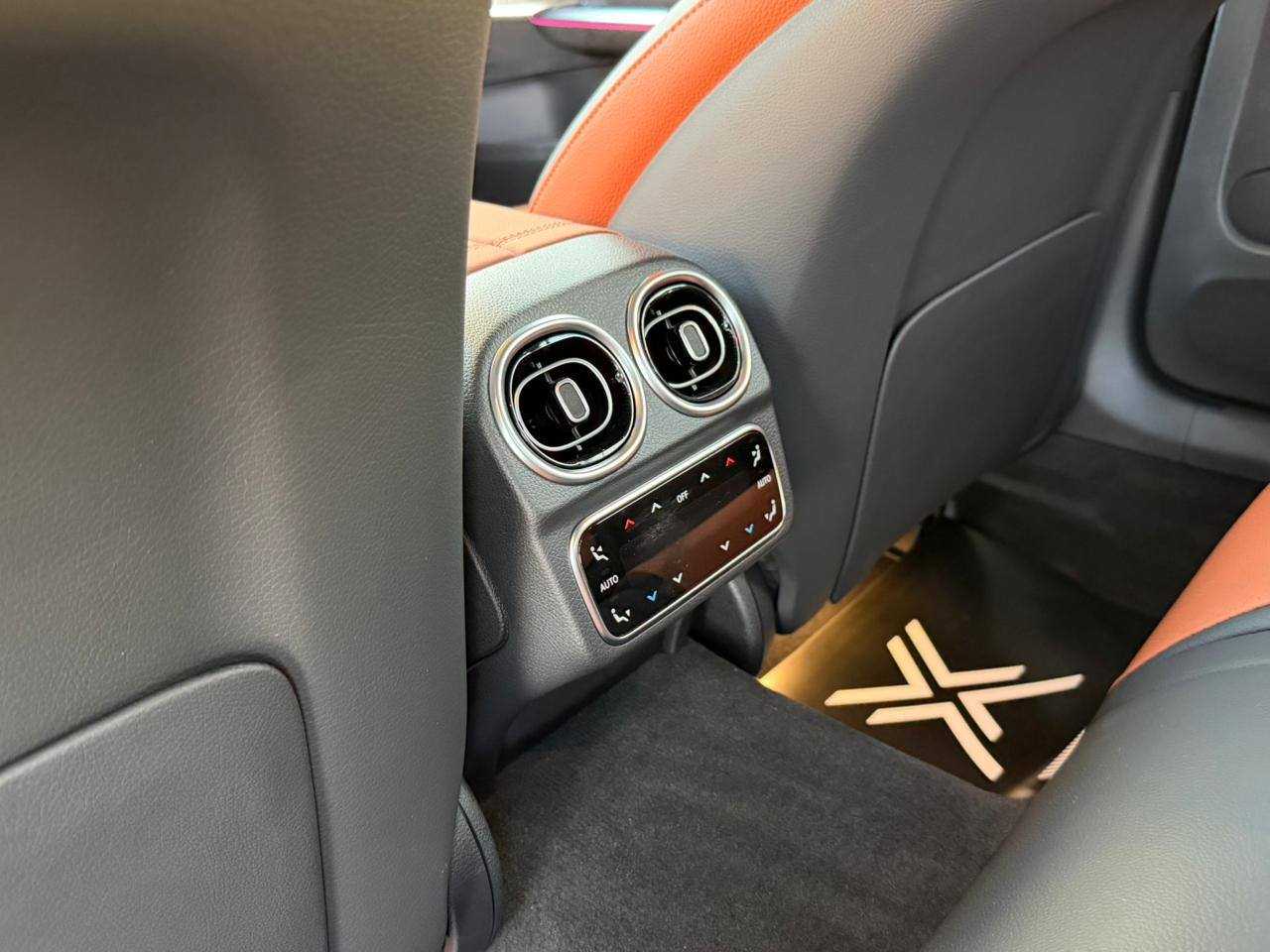 Mercedes Benz C200 2026