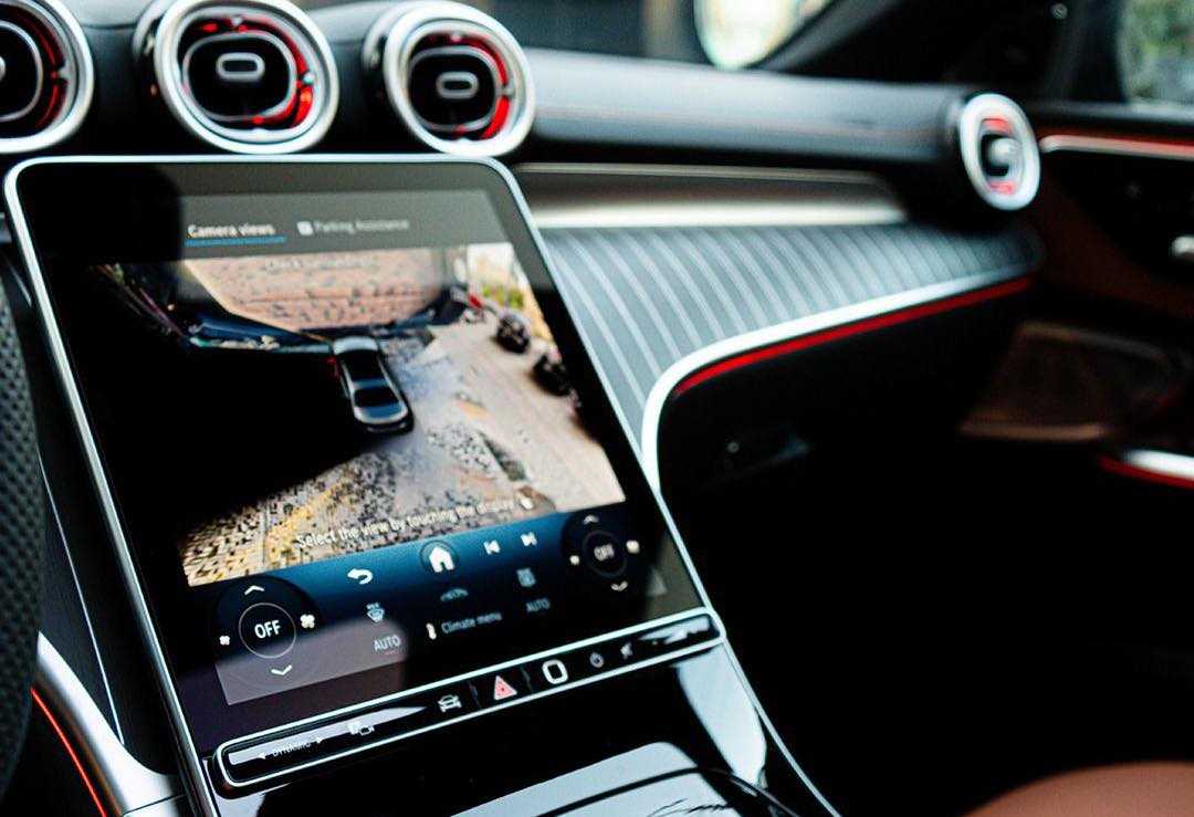 Mercedes Benz C200 2025