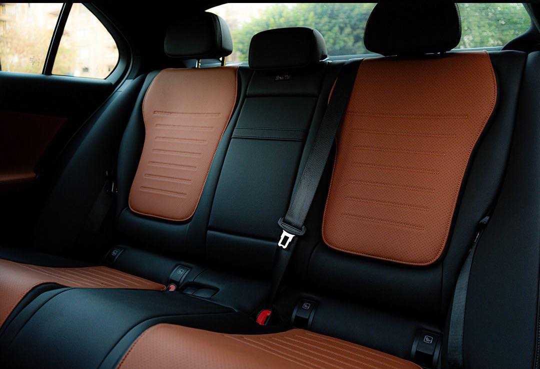 Mercedes Benz C200 2025