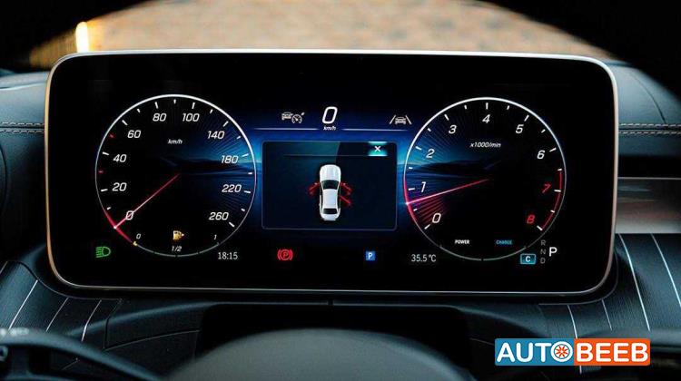 Mercedes Benz C200 2025