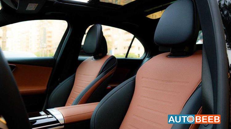 Mercedes Benz C200 2025