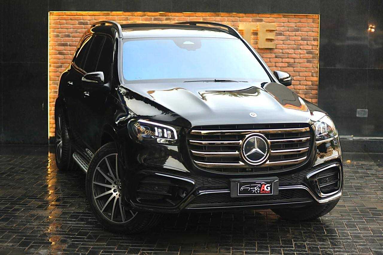 Mercedes Benz GLS580 2025
