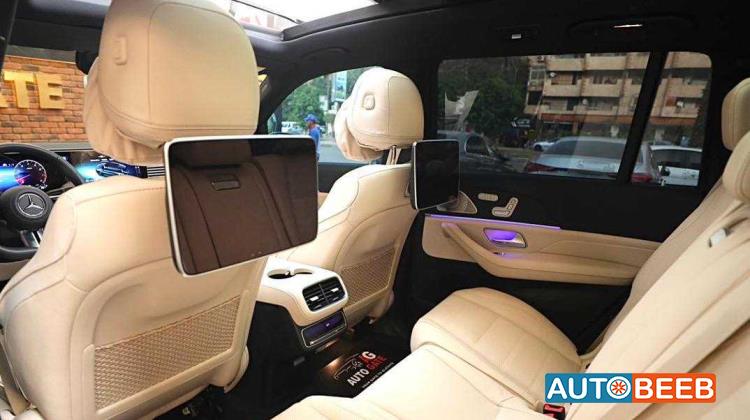 Mercedes Benz GLS580 2025
