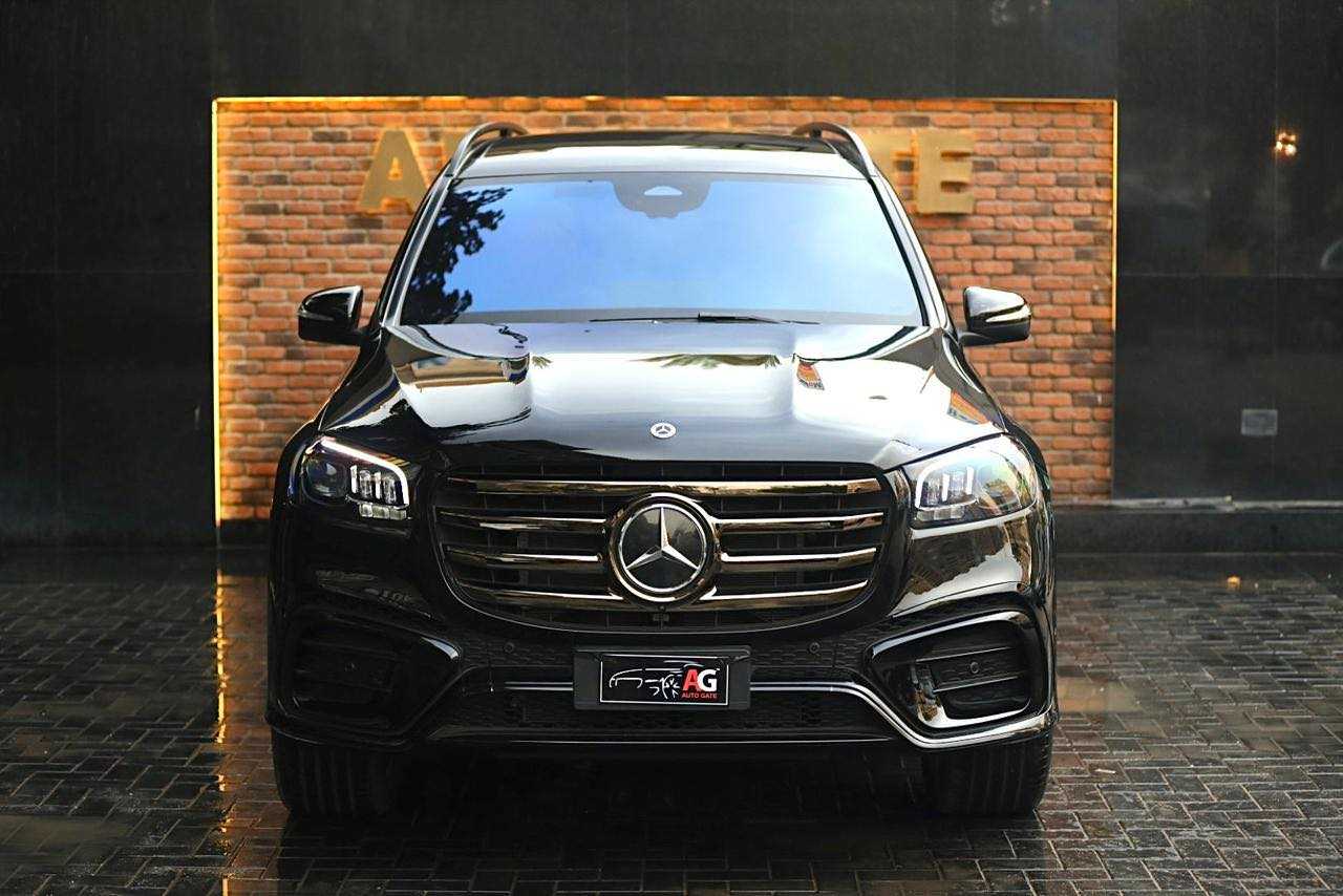 Mercedes Benz GLS580 2025