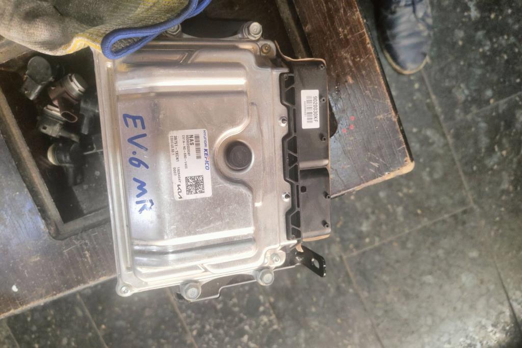 كومبيوتر ماتور كيا ev6 2020 2021