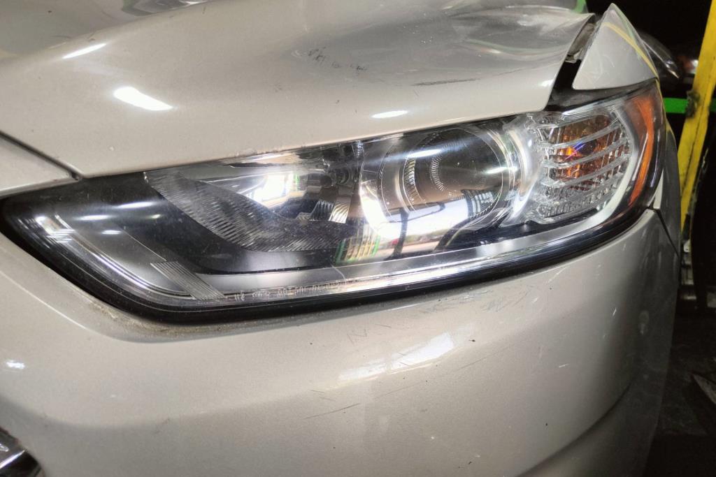Lights Front light Ford Fusion