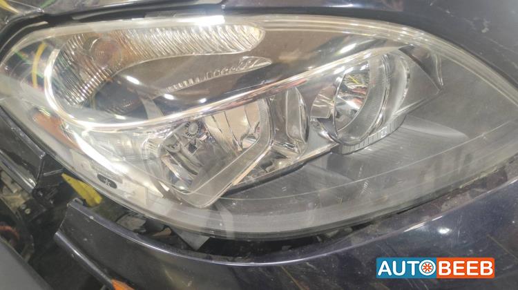 Lights Front light Mercedes Benz B250