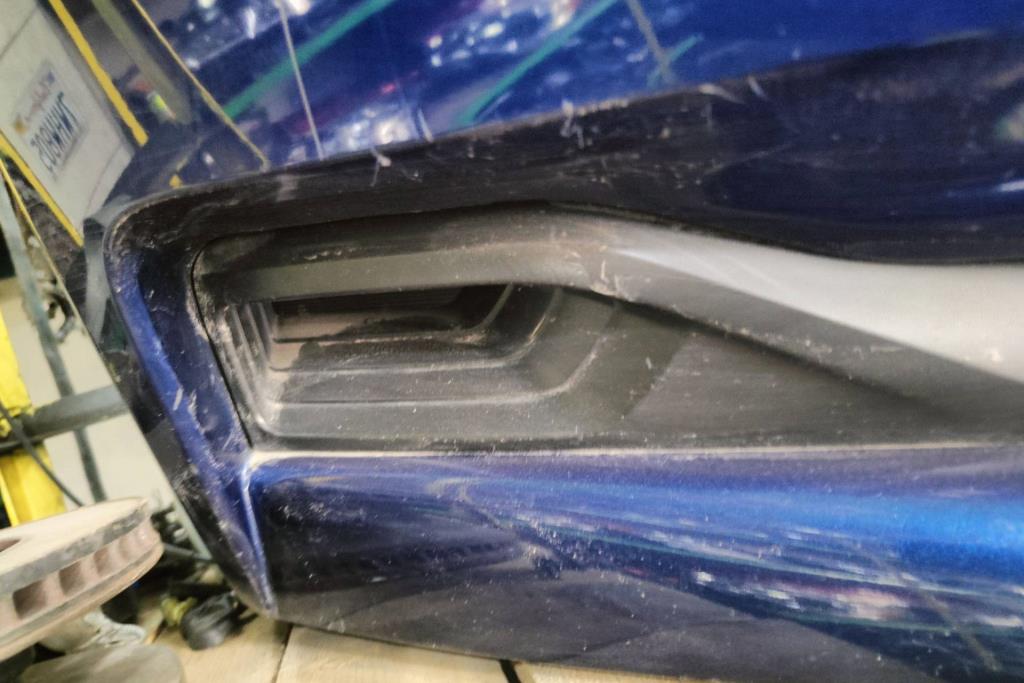 Body  Bumper Nissan Leaf