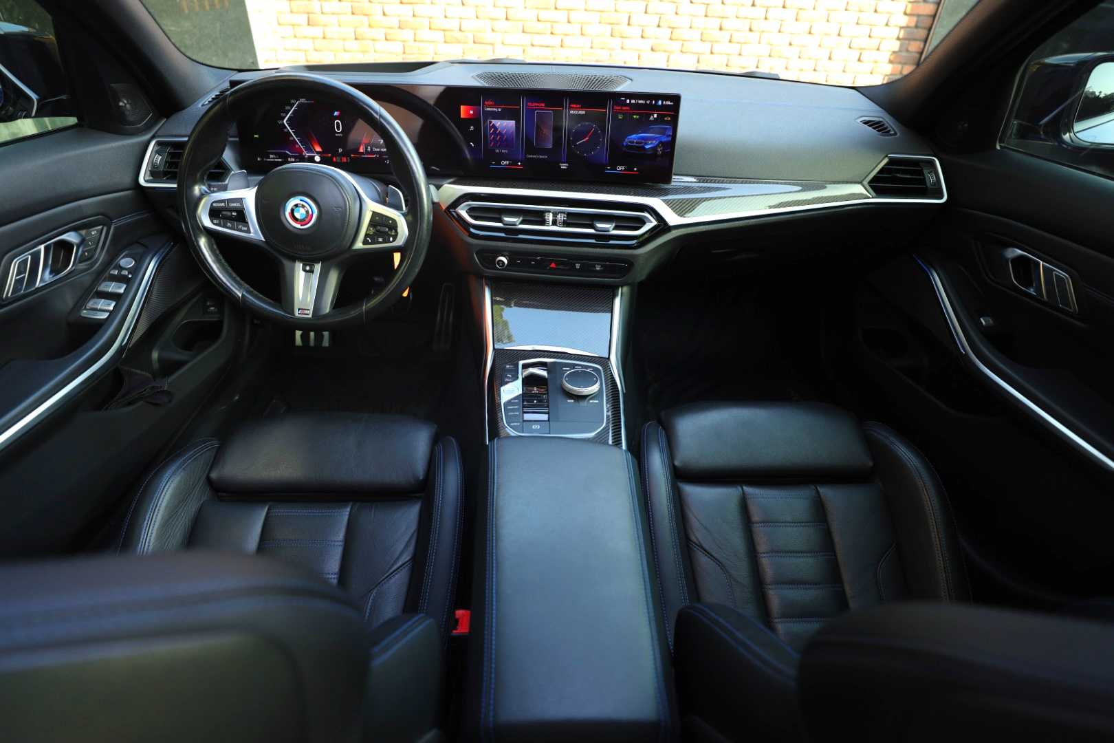 بي ام دبليو 330i 2023